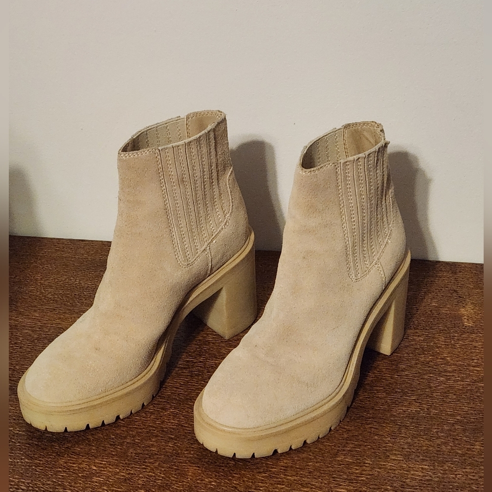 Dolce Vita Caster H20 Beige Cream Ankle Platform Boots Size 6